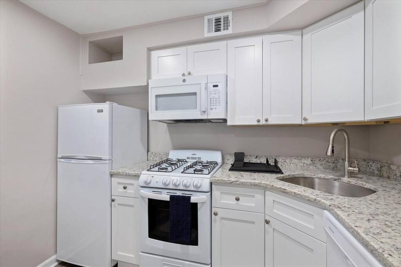 Apartamento Newly Built 2 Bdrm-by Philly Center *