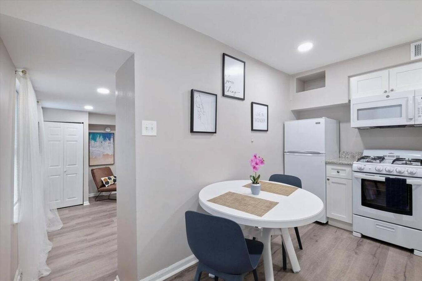 Newly Built 2 Bdrm-by Philly Center Apartamento