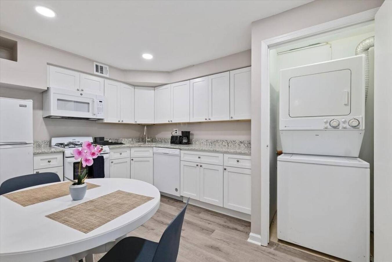 Apartamento Newly Built 2 Bdrm-by Philly Center Filadélfia