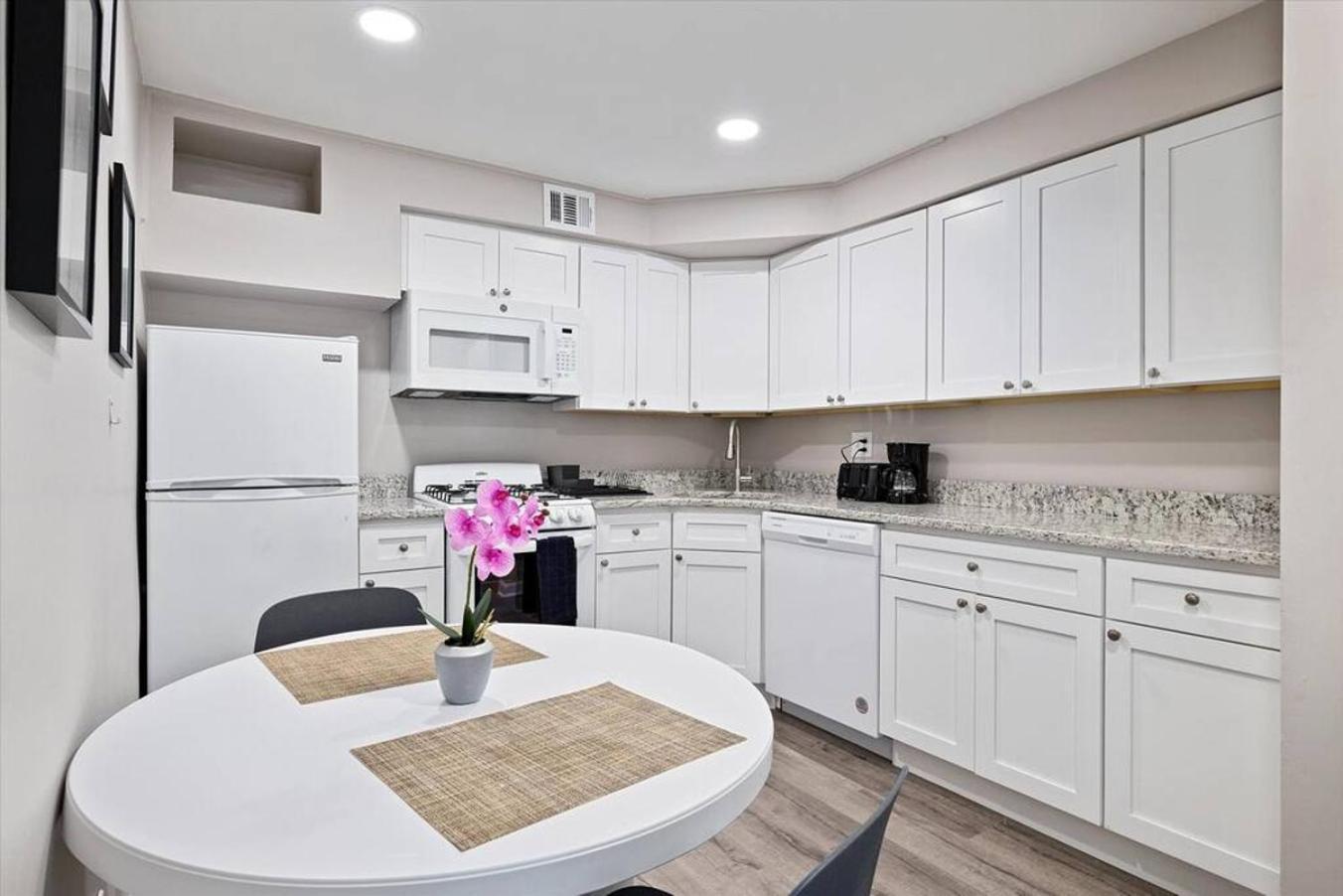 Newly Built 2 Bdrm-by Philly Center Apartamento Filadélfia